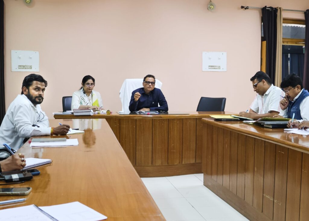 जल संरक्षण कार्यों में स्थानीय समुदायों की भागीदारी सुनिश्चित की जाए – सचिव जलागम।