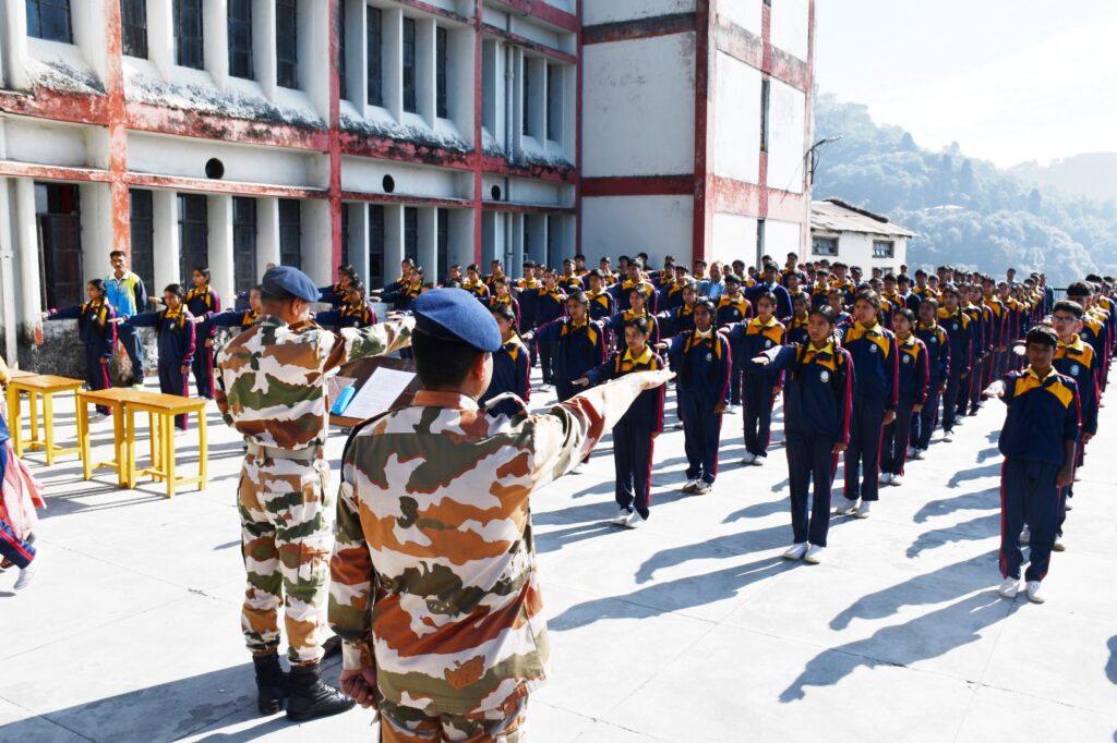 आईटीबीपी ने सतर्कता जागरूकता सप्ताह के तहत घनानंद इंटर कालेज में जनजागरण किया।