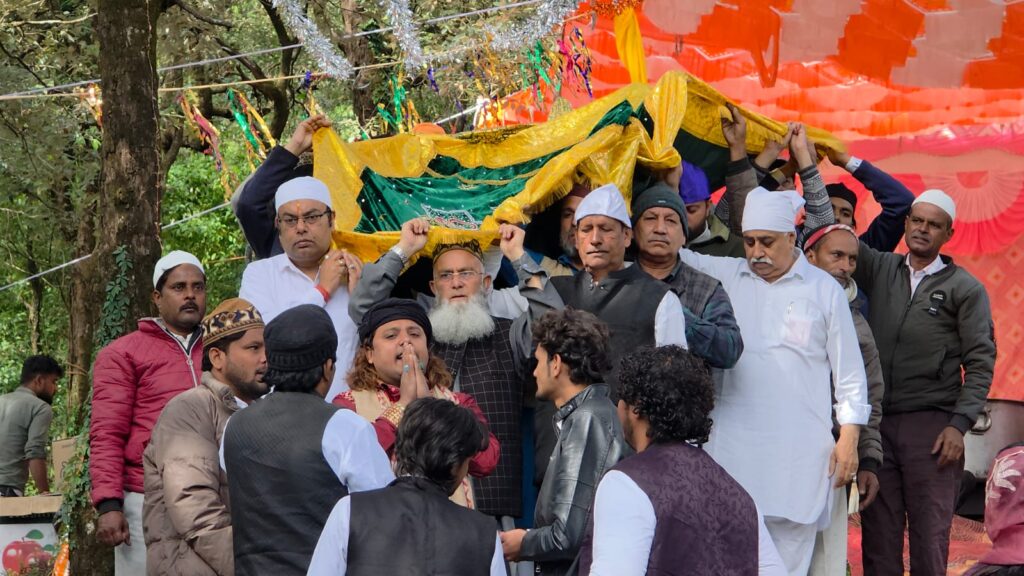 बाबा बुल्लेशाह का 37वां उर्स धूमधाम से मनाया गया, सर्वधर्म के लोगों ने प्रतिभाग किया।