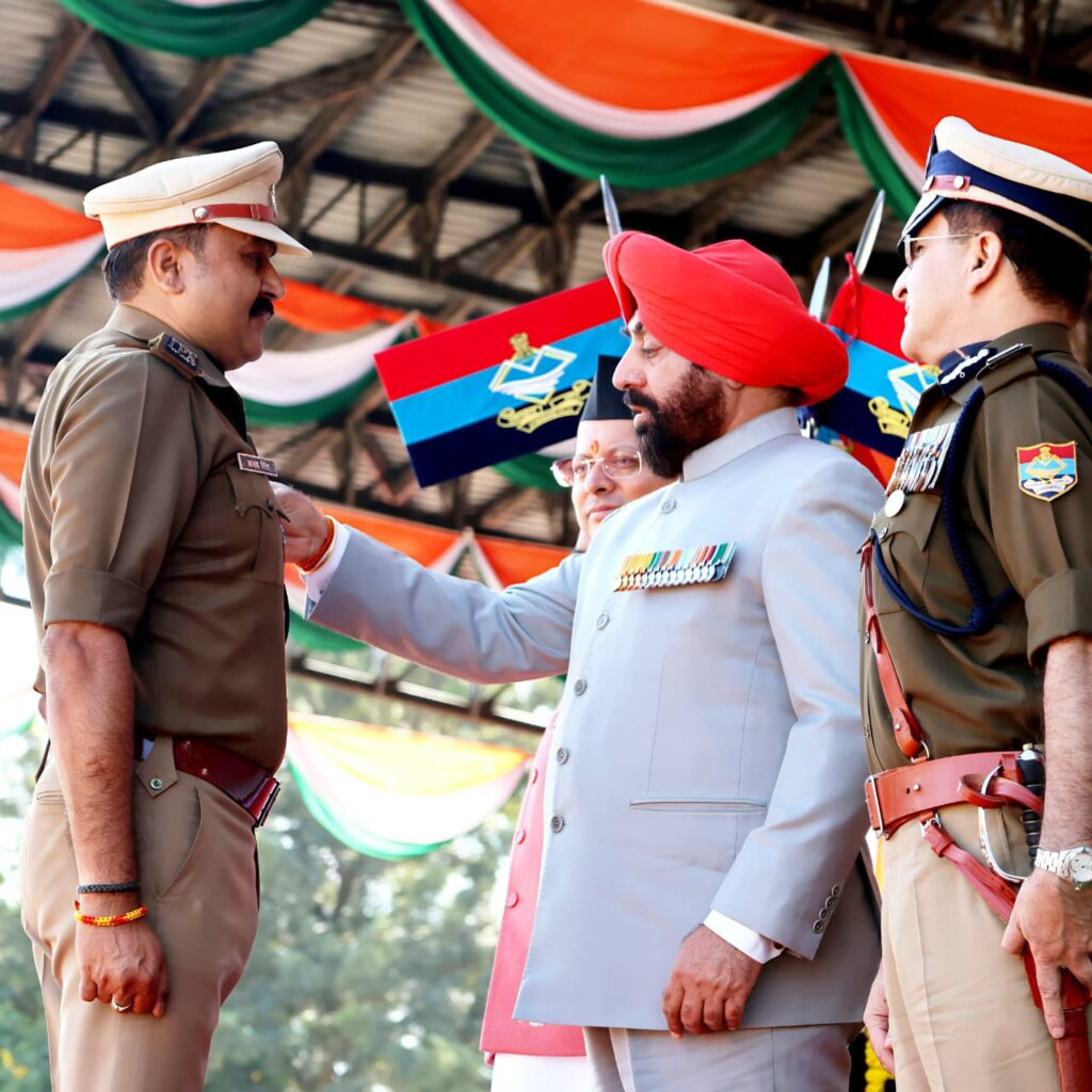 SSP देहरादून सराहनीय सेवा के लिए राष्ट्रपति के सराहनीय सेवा पदक से हुए सम्मानित।