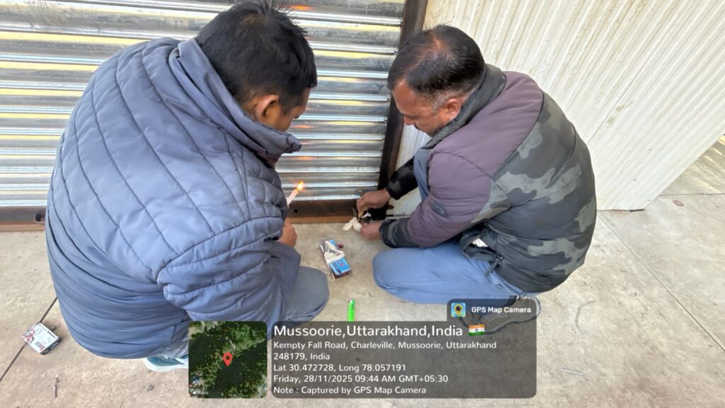 एमडीडीए ने कैम्पटी रौड श्रीनगर स्टेट में एक अवैध निर्माण सील किया।