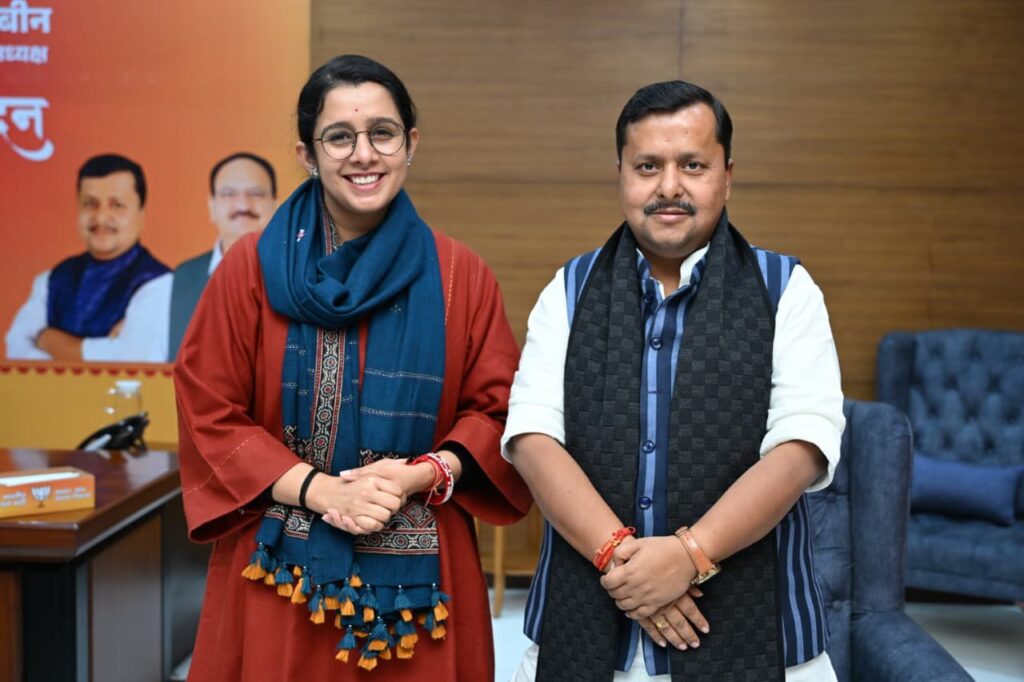 भाजपा प्रदेश मंत्री नेहा जोशी ने राष्ट्रीय कार्यकारी अध्यक्ष नितिन नवीन से की शिष्टाचार भेंट।