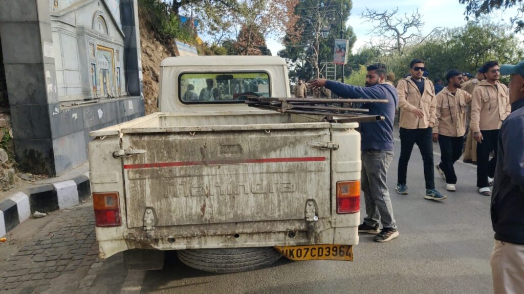 मसूरी -अब नहीं लगेगी मालरोड पर पटरी डेड लाइन समाप्त, प्रशासन ने की कार्रवाई।